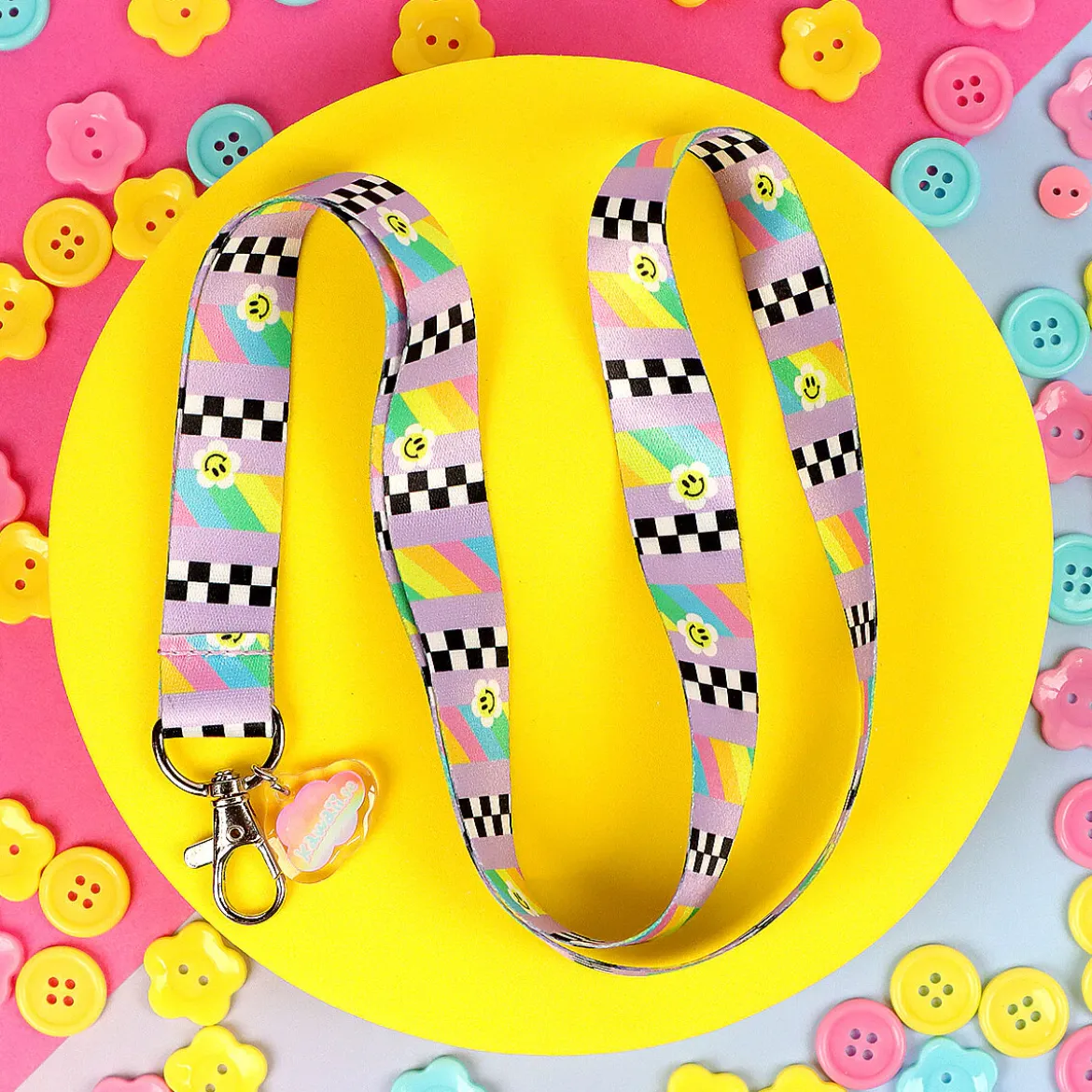 Nyckelband - Lila med smiley flowers
