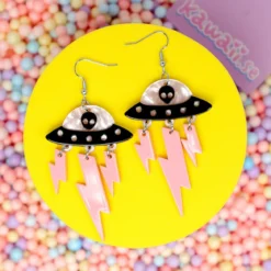 Örhängen - Ufo med Rosa Blixtar