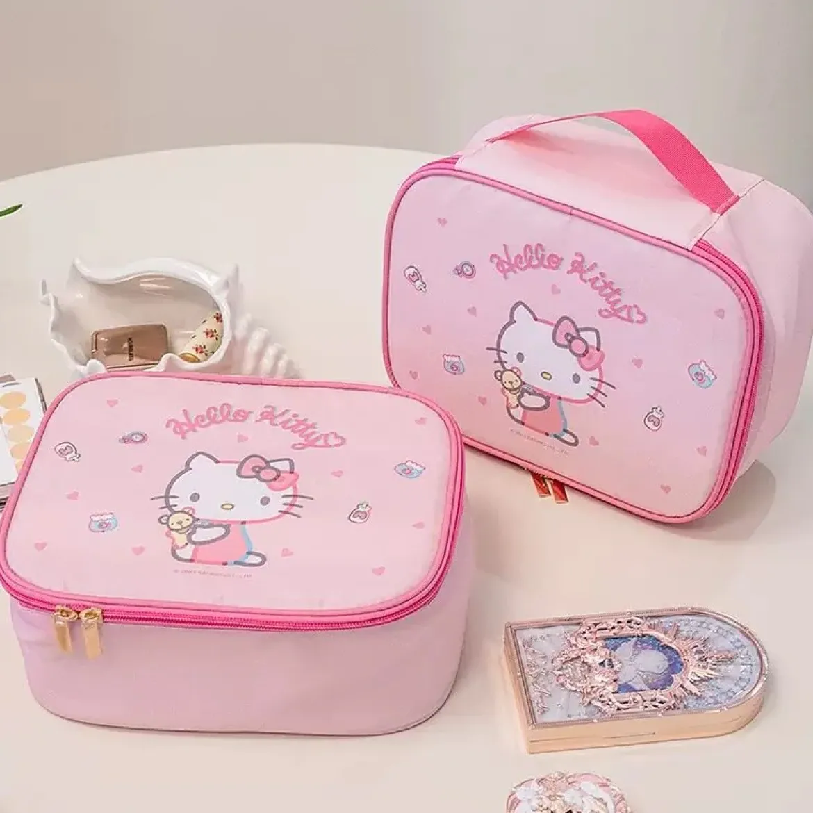 Rosa necessär med handtag Hello Kitty